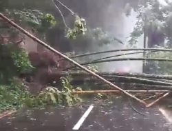 Longsor di Pujon Tutup Akses Malang-Kediri