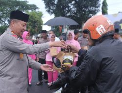 Safari Ramadhan, Satbrimob Polda Jatim Resmikan Gedung Baru TK Bhayangkari 100 Malang dan Bagi Ta’jil 