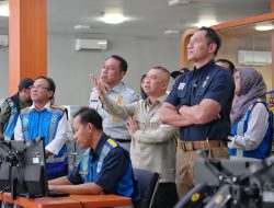 Menko AHY- Menhub RI Pantau Puncak Arus Mudik dari JMTC Jatiasih, 1,2 Juta Kendaraan Keluar dari Jakarta