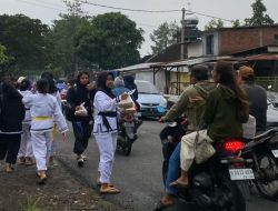 Ramadhan 1446 H/2025, Warga IKS PI Kera Sakti Malang Raya Gelar Baksos dengan Berbagi Takjil
