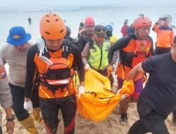Pencarian Resmi Ditutup, Tim SAR Gabungan Temukan Korban Terakhir Terseret Ombak Pantai Balaikambang Fahmi Mengapung di Laut