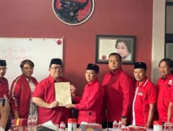 Perluas Area Parkir, DPC PDIP Kabupaten Kediri Serahkan Pembelian Tanah ke DPD Jatim