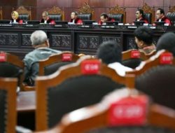 Tok ! MK Larang Polisi Aktif Rangkap Jabatan Sipil