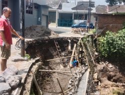 Ada Pendangkalan di Sungai Bango Pasca Longsor, Warga RT 02 RW 12 Kelurahan Pandanwangi Berharap Ada Pengerukan Agar Tak Ada Longsor Lagi