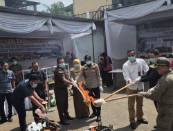Kejari Kota Malang Musnahkan Barang Bukti Ganja Puluhan Kilogram