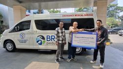 Warga Lumbang Kini Punya Ambulans untuk Percepat Rujukan Medis